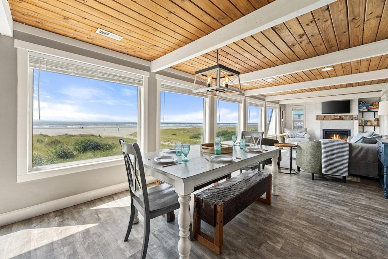 Tide Pool Town Home, Entire House, Amazing Views! Holiday home